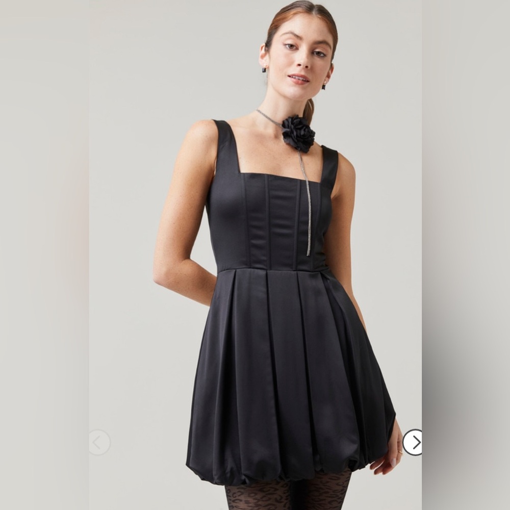 Francesca's NWT Emily Square Neck Bubble Hem Mini Dress - Black